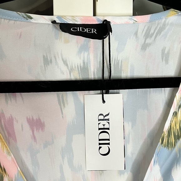 Cropped Silky Bell Sleeve Wrap Top Multicolour Pastel 1X - Picture 3 of 5